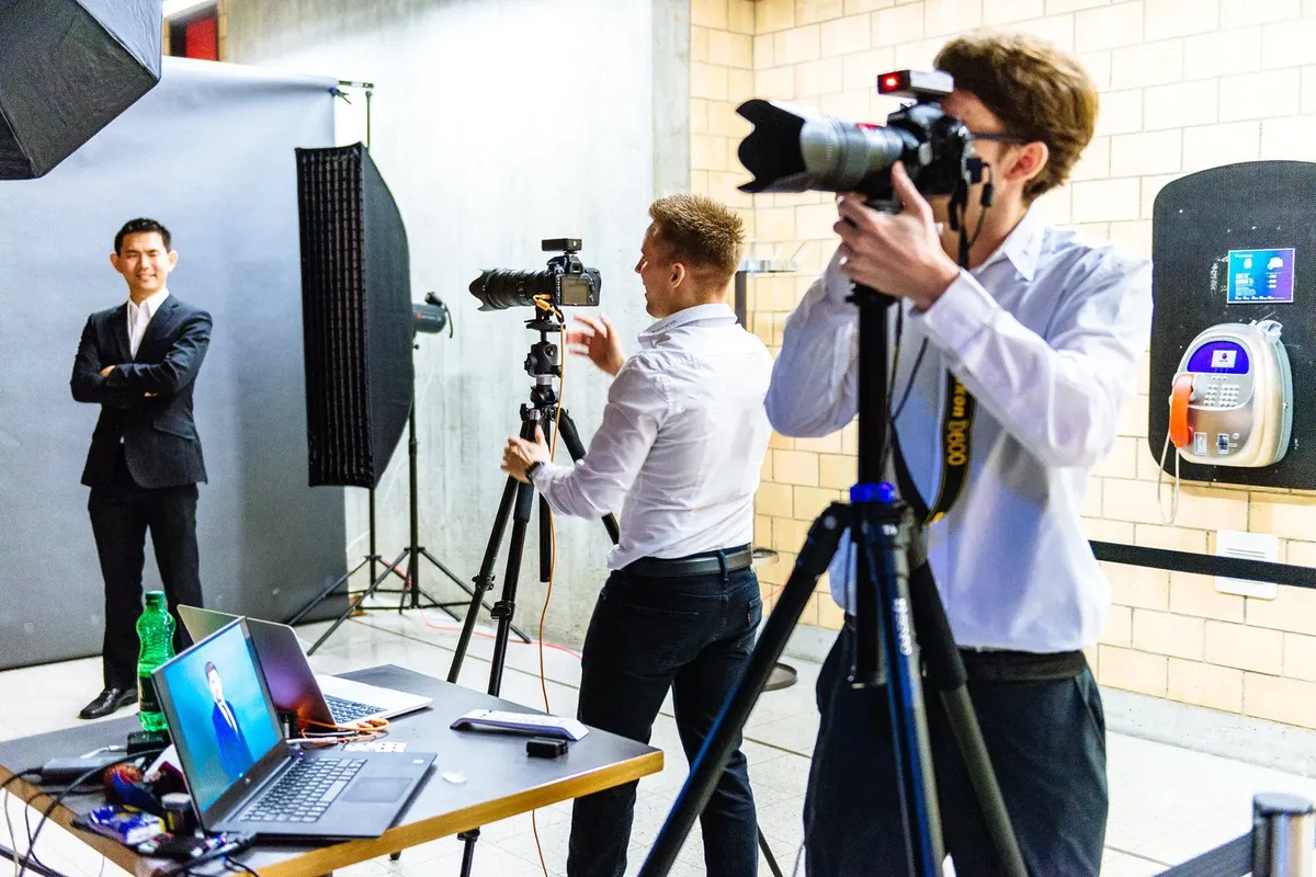 1-on-location-studio-setup-event-fotograf_ergebnis.webp